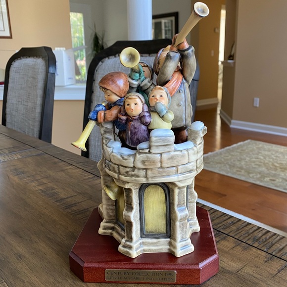 Fanfare Hummel figurine